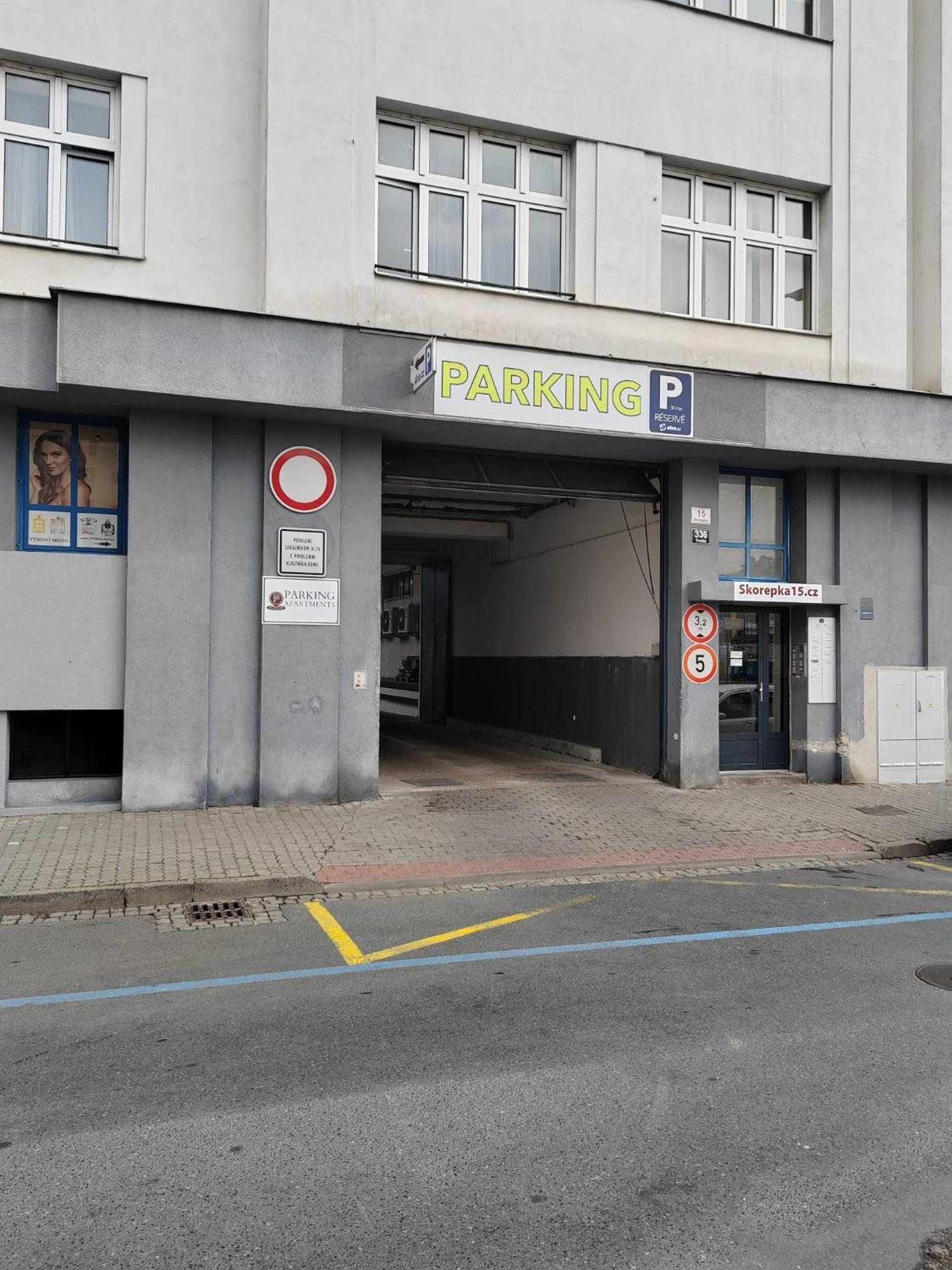 Apartia Krenova, Brno-Center Buitenkant foto